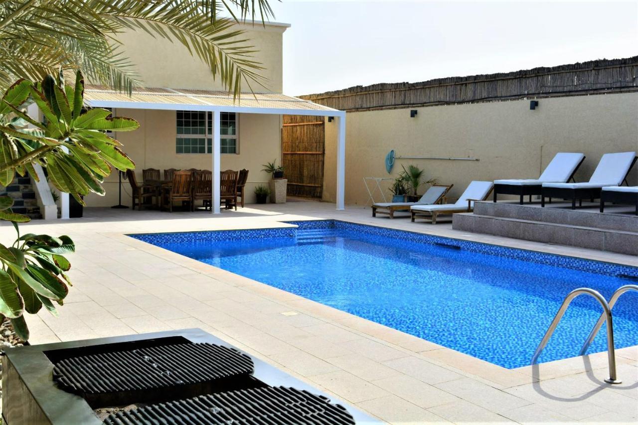 Dar 66 4Br Pool Villa With Jacuzzi Rász el-Haima Kültér fotó