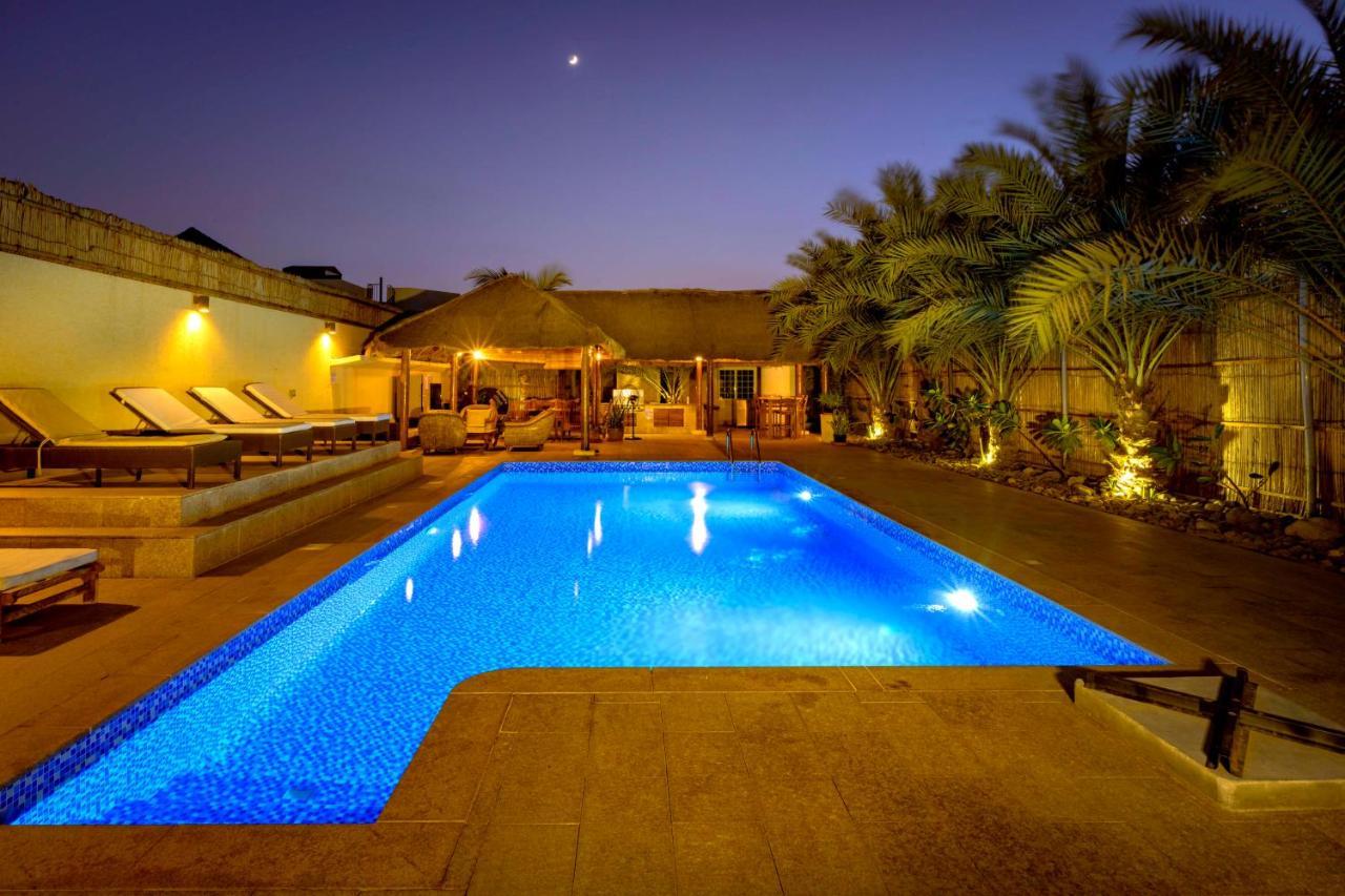 Dar 66 4Br Pool Villa With Jacuzzi Rász el-Haima Kültér fotó