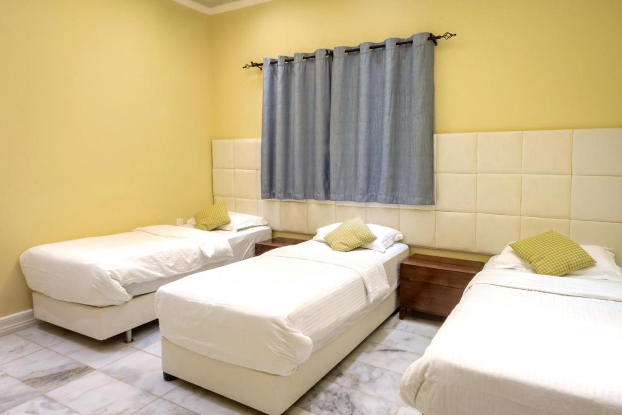 Dar 66 4Br Pool Villa With Jacuzzi Rász el-Haima Kültér fotó