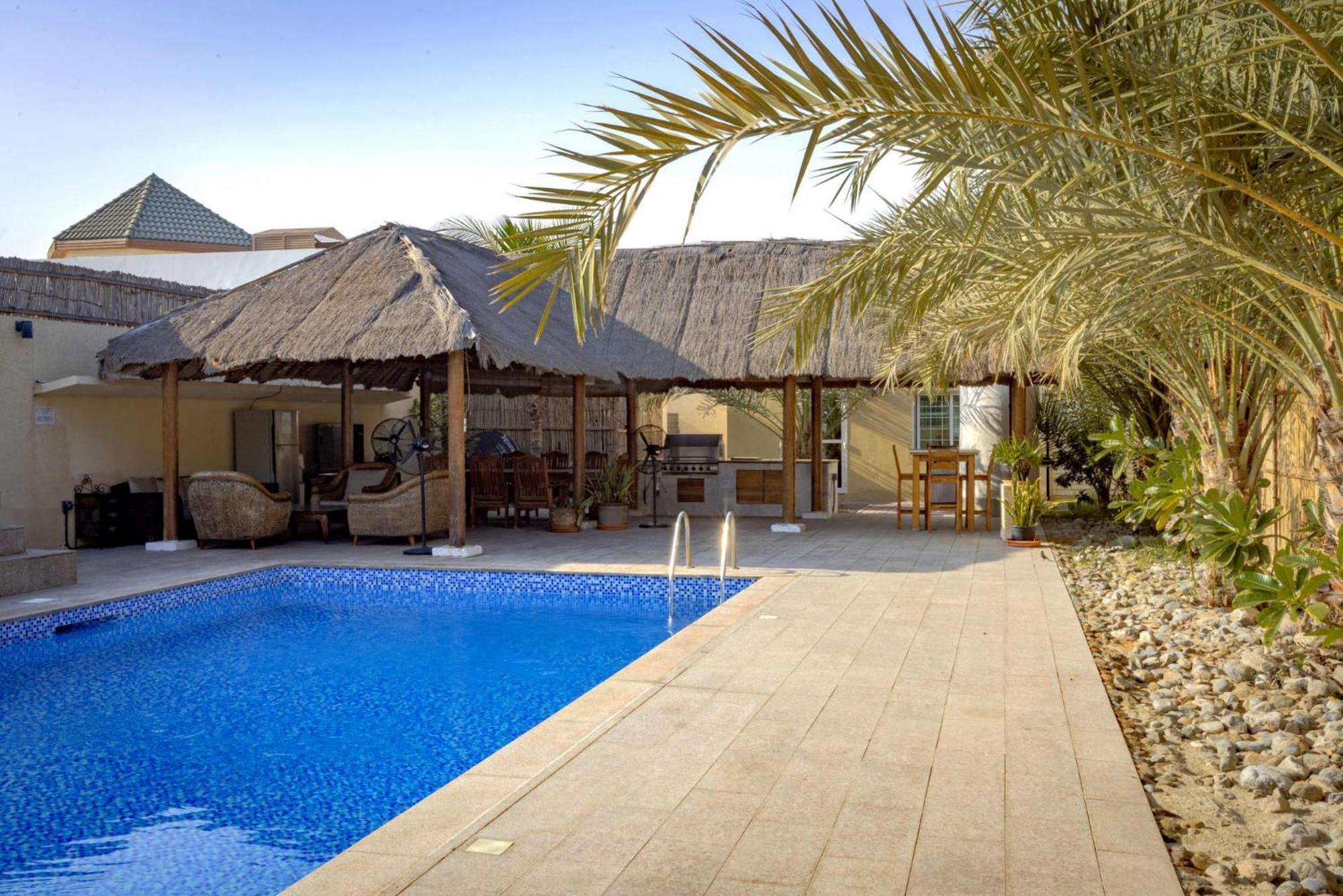 Dar 66 4Br Pool Villa With Jacuzzi Rász el-Haima Kültér fotó